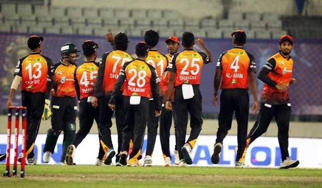 শুভাগত জেতালেন খুলনাকে, তৃতীয় হারে চাপে ঢাকা