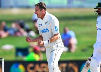 সাউদির টেস্টে ৩০০