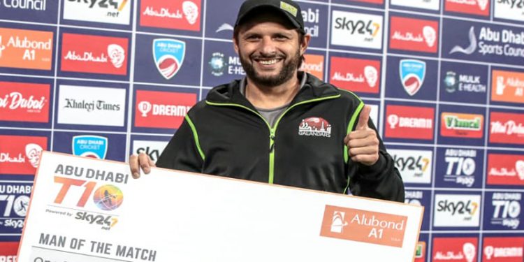 আরও দু-এক বছর মাঠ মাতাবেন আফ্রিদি