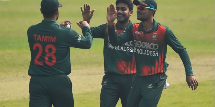 ফেরার মতো ফিরলেন মিরাজ