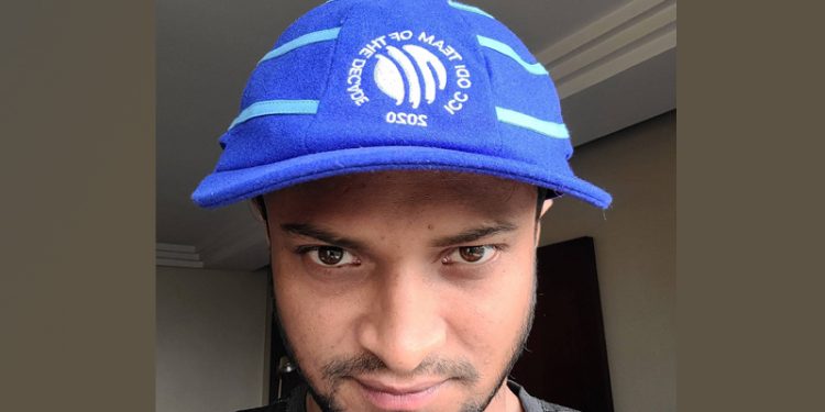 আইসিসির বিশেষ ক্যাপ বুঝে পেলেন সাকিব