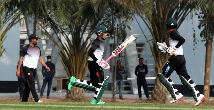 মাহমুদউল্লাহর ৫১, ব্যর্থ সাকিব