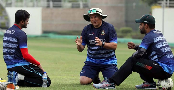 তিন নম্বর হারাচ্ছেন সাকিব, আসছেন শান্ত