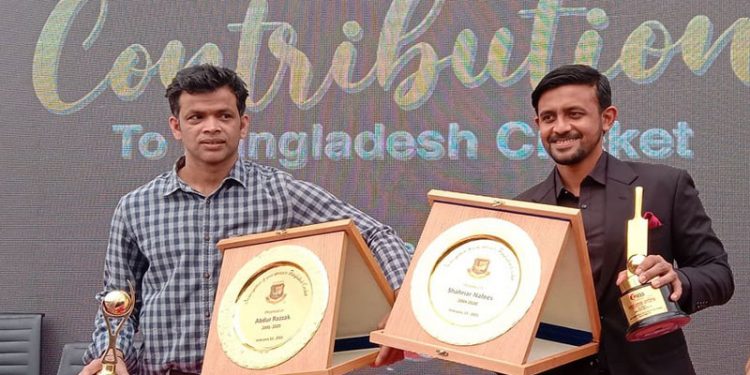 আনুষ্ঠানিকভাবে ক্রিকেটকে গুডবাই বললেন রাজ্জাক-নাফিস