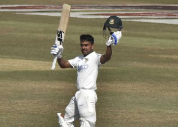 সাগরিকায় সৌরভ ছড়ালেন মিরাজ