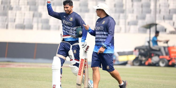 সৌম্য কেন দলে?