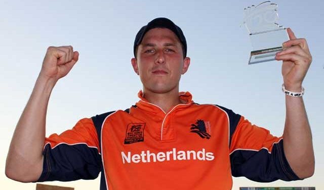 গুডবাই বললেন নেদারল্যান্ডসের কিংবদন্তি বারেসি