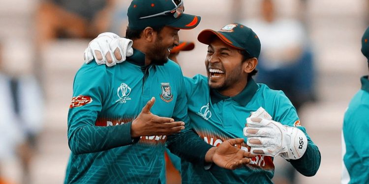 টিকা নিয়ে সুরক্ষার কথা শোনালেন মুশফিক-সাকিব