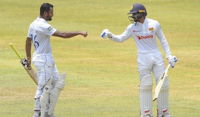 কোথায় থামবে শ্রীলঙ্কা?