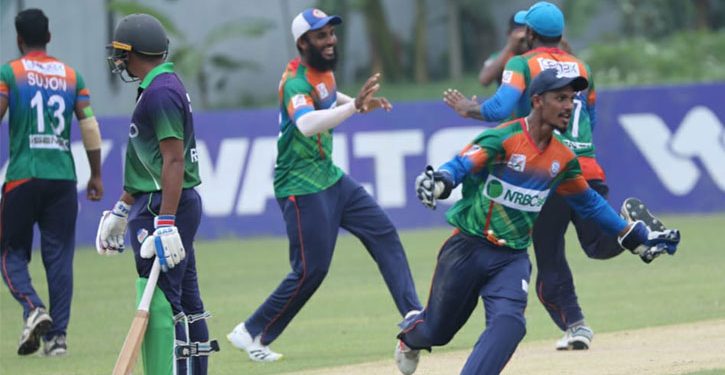 হারতেই বুঝি নেমেছিল ওল্ড ডিওএইচএস!