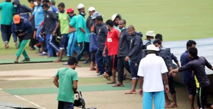 আষাঢ়ের বৃষ্টিতে মাঠের বাইরে ডিপিএল