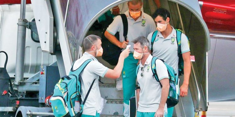 মিরপুরের মাঠ থেকেই বিমানবন্দরে অজিরা