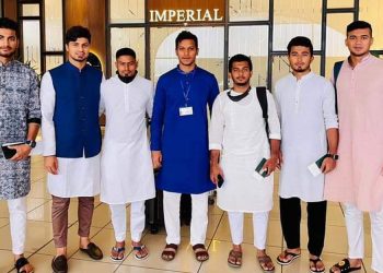 ওমরাহ করতে দেশ ছাড়লেন তাসকিন-আফিফ-সাইফরা