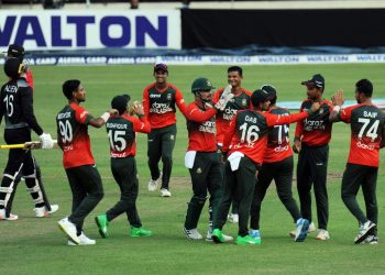নাসুম-মুস্তাফিজের তোপে নিউজিল্যান্ড ৯৩