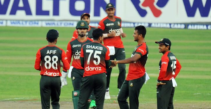 নাটকীয়তা ছড়িয়ে জিতল বাংলাদেশ