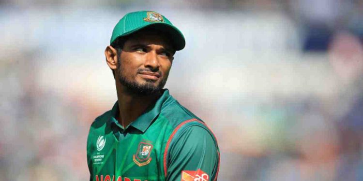 হতাশ বিধ্বস্ত মাহমুদউল্লাহ