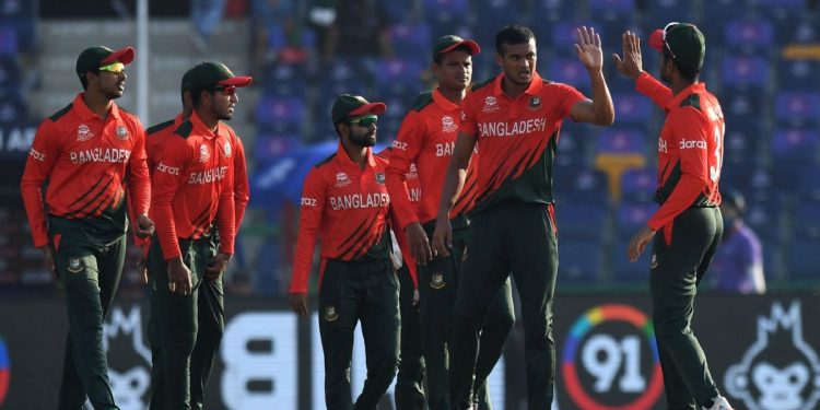 ছন্নছাড়া ব্যাটিংয়ের পরও লড়াই করে হারল বাংলাদেশ