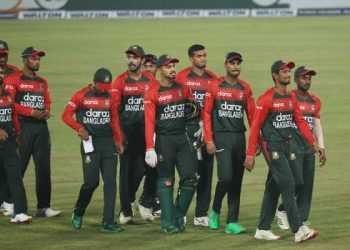 শেষ ওভারে রোমাঞ্চ, আশা জাগিয়ে হারল বাংলাদেশ