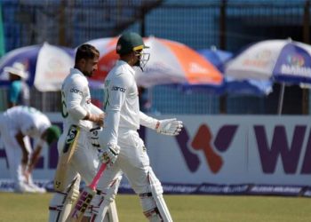 পাকিস্তানকে ২০২ রানের চ্যালেঞ্জ বাংলাদেশের
