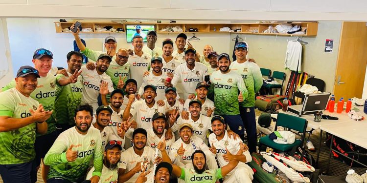 মুমিনুলদের প্রশংসায় সাকিব-তামিম ও ক্রিকেট বিশ্ব
