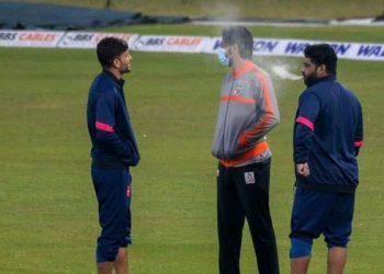 অল্পতে বেঁচে গেলেন শাহজাদ