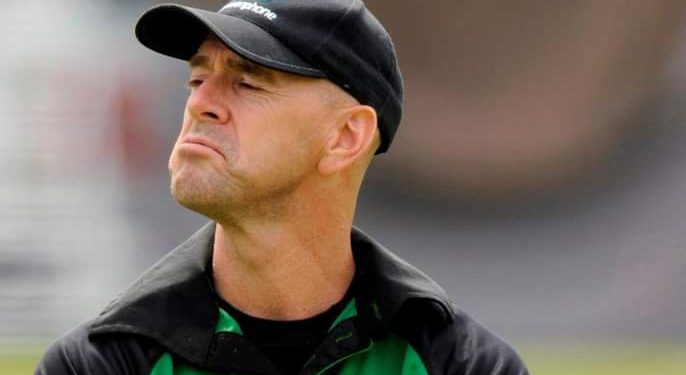 সিডন্সের কারণে সরে গেলেন তিনি!