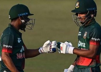 আফিফ-মিরাজের রেকর্ড রানের জুটি