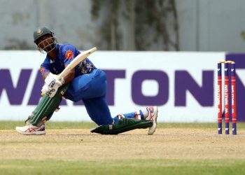 এবার সেঞ্চুরিতে উড়লেন নাঈম