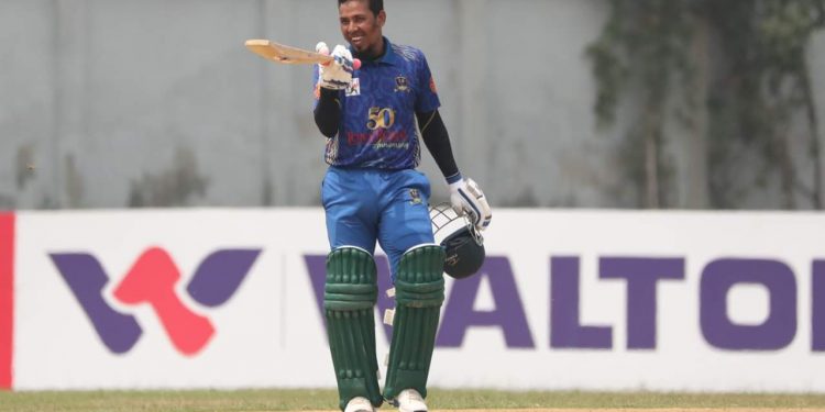 রকিবুলের সেঞ্চুরির দিনে নাঈমের আক্ষেপ