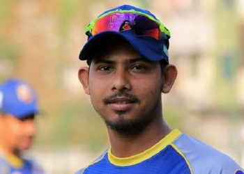 হঠাৎ টেস্ট দলে তিনি