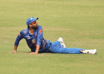 নাঈমের ব্যাটে ফের রান, মাশরাফির ঝড়