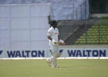 দুই ওপেনারের শূন্য এবং দুর্ভাগা তামিম