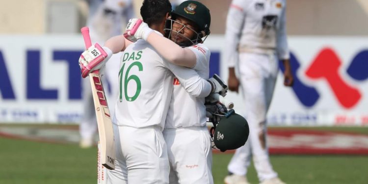 দুঃস্বপ্নের শুরুর পর স্বপ্নের দিন বাংলাদেশের