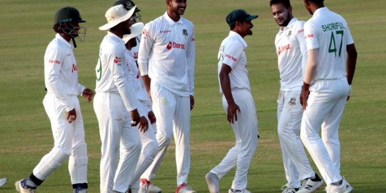 চট্টগ্রামে এগিয়ে থাকল বাংলাদেশ