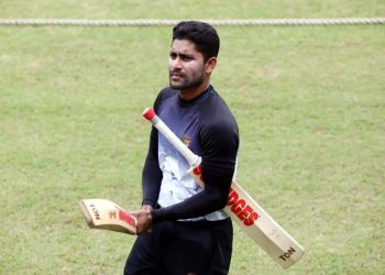 জাতীয় দল মিস করেন ইমরুল, আছেন লড়াইয়ে