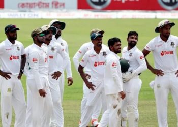 ‘ক্রিকেটারদের মিডিয়া থেকে দূরে থাকবে হবে’