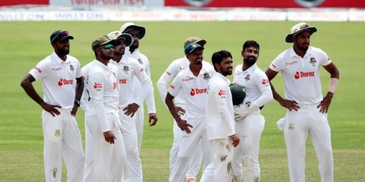 ‘ক্রিকেটারদের মিডিয়া থেকে দূরে থাকবে হবে’