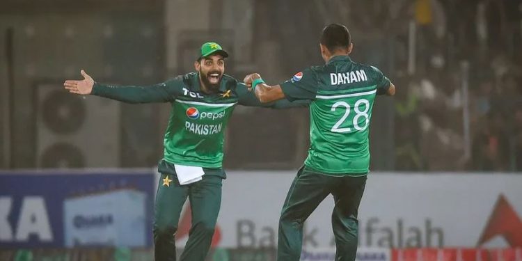 শাদাবের অলরাউন্ড নৈপুণ্যে উইন্ডিজকে হোয়াইটওয়াশ করল পাকিস্তান