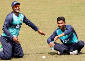 নতুন টি-টুয়েন্টি অধিনায়কের তালিকায় সাকিব-রিয়াদ