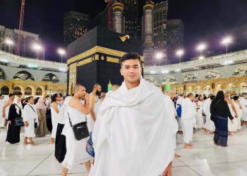 ওমরাহ করতে গেলেন তাসকিন