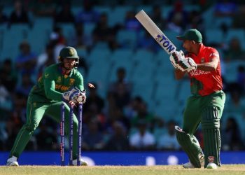 প্রোটিয়াদের বিপক্ষে টাইগারদের অসহায় আত্মসমর্পন