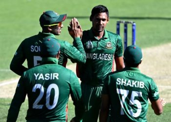 শ্বাসরুদ্ধকর ম্যাচে জিম্বাবুয়েকে হারাল বাংলাদেশ