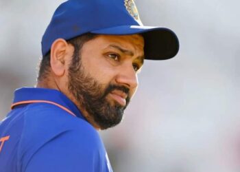 মিরপুরের মাঠ থেকে হাসপাতালে রোহিত