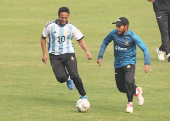 মেসি হয়ে মিরপুরে সাকিব