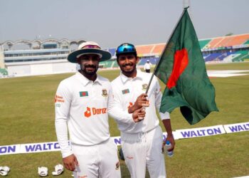 বিজয় দিবসের আনন্দে সামিল ক্রিকেটাররা