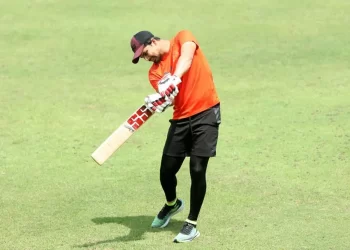 ইনজুরির কাছে হার মেনে মাঠের বাইরে সোহান