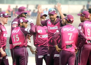 সাকিবদের সঙ্গে লড়াইয়ে জিতল মাশরাফির দল