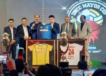 রাজধানীতে সৌরভ ছড়ালেন সৌরভ