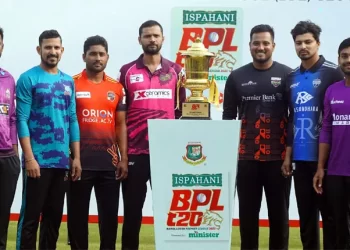 ফাইনালে উঠার লড়াইয়ে চার দল