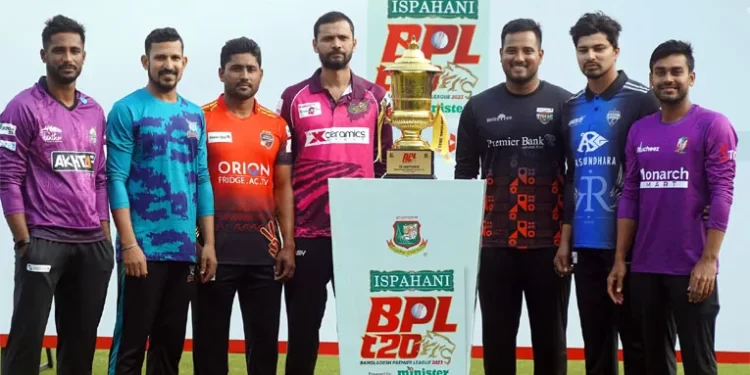 ফাইনালে উঠার লড়াইয়ে চার দল